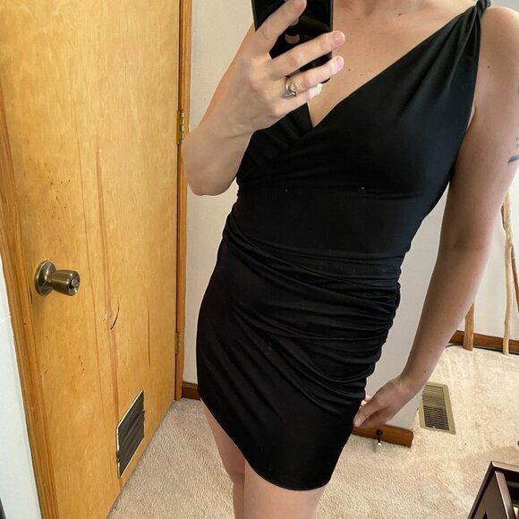 Black Halo Twist Strap Cross Bodice Fitted Mini Little Black Dress - Picture 3 of 10